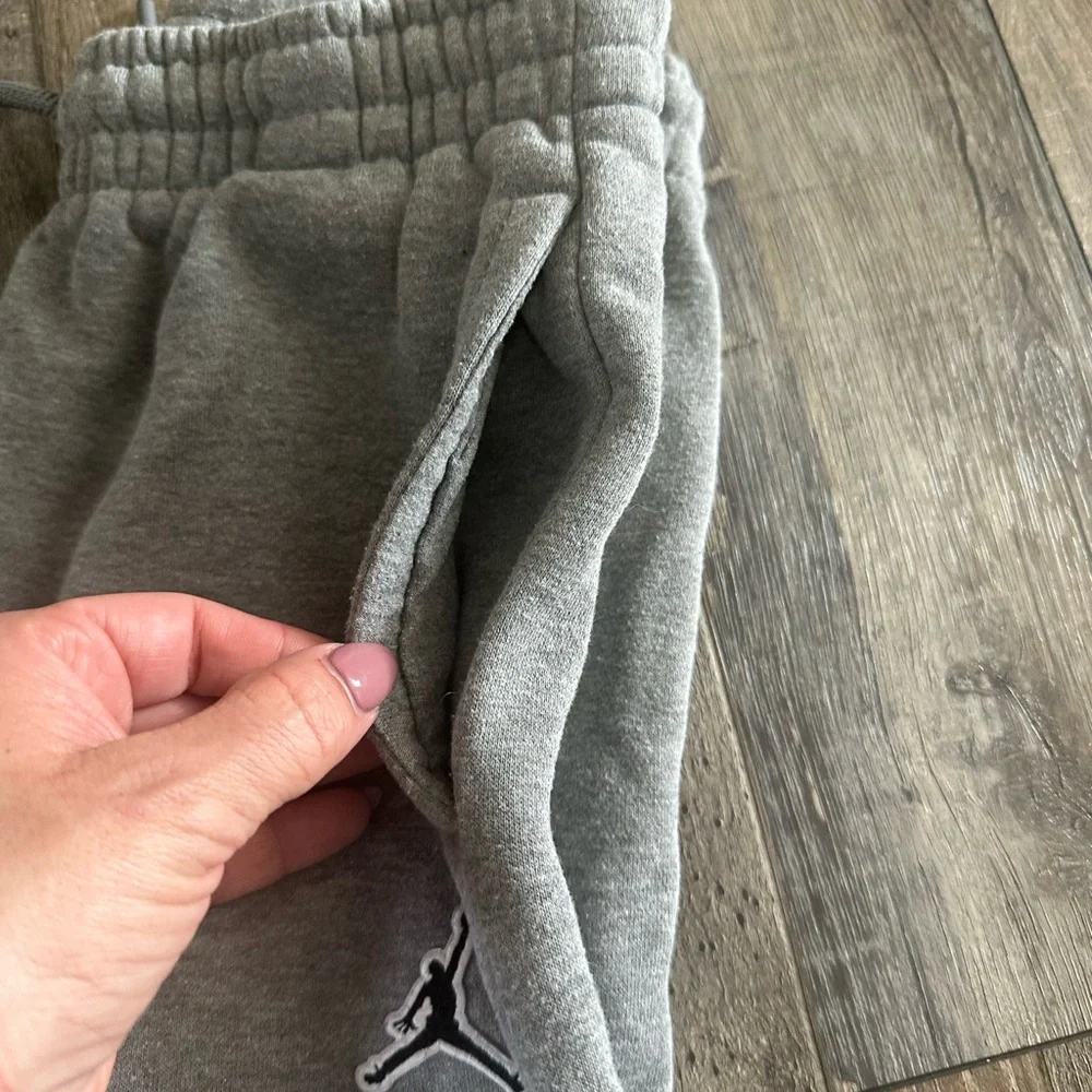 Boys Jordan sweatpants